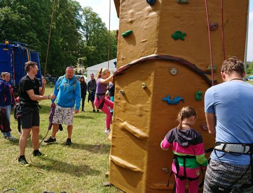 C:\fakepath\DSCPDC 0003 BURST20180519104119138 COVER